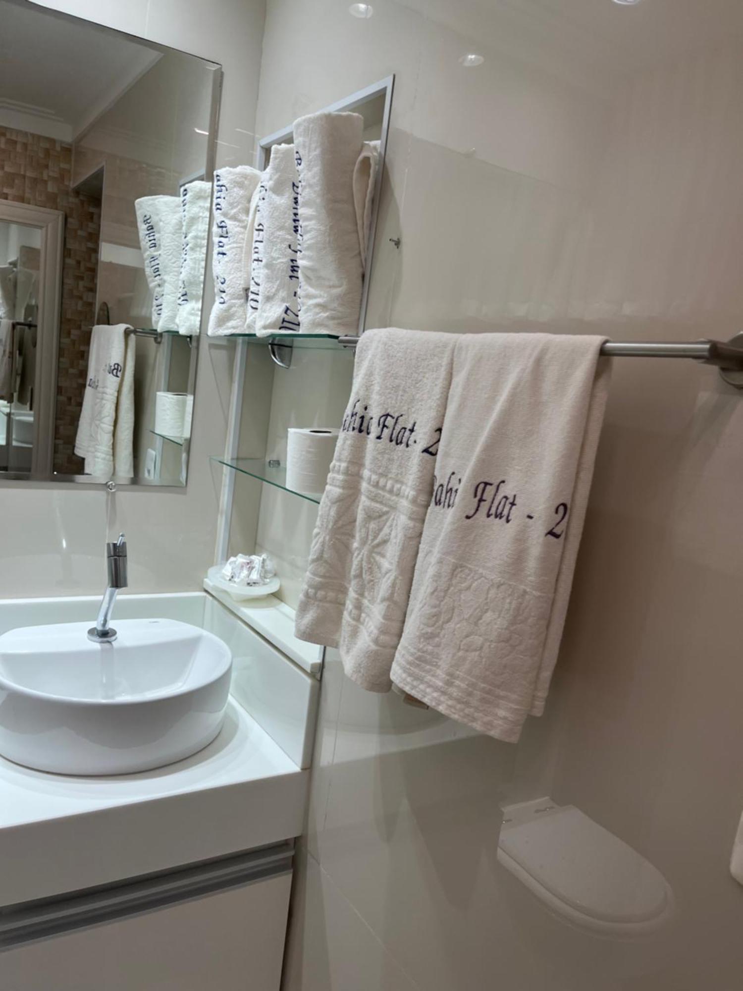 Ap 210 Bahia Flat, Barra Appartement Salvador Buitenkant foto